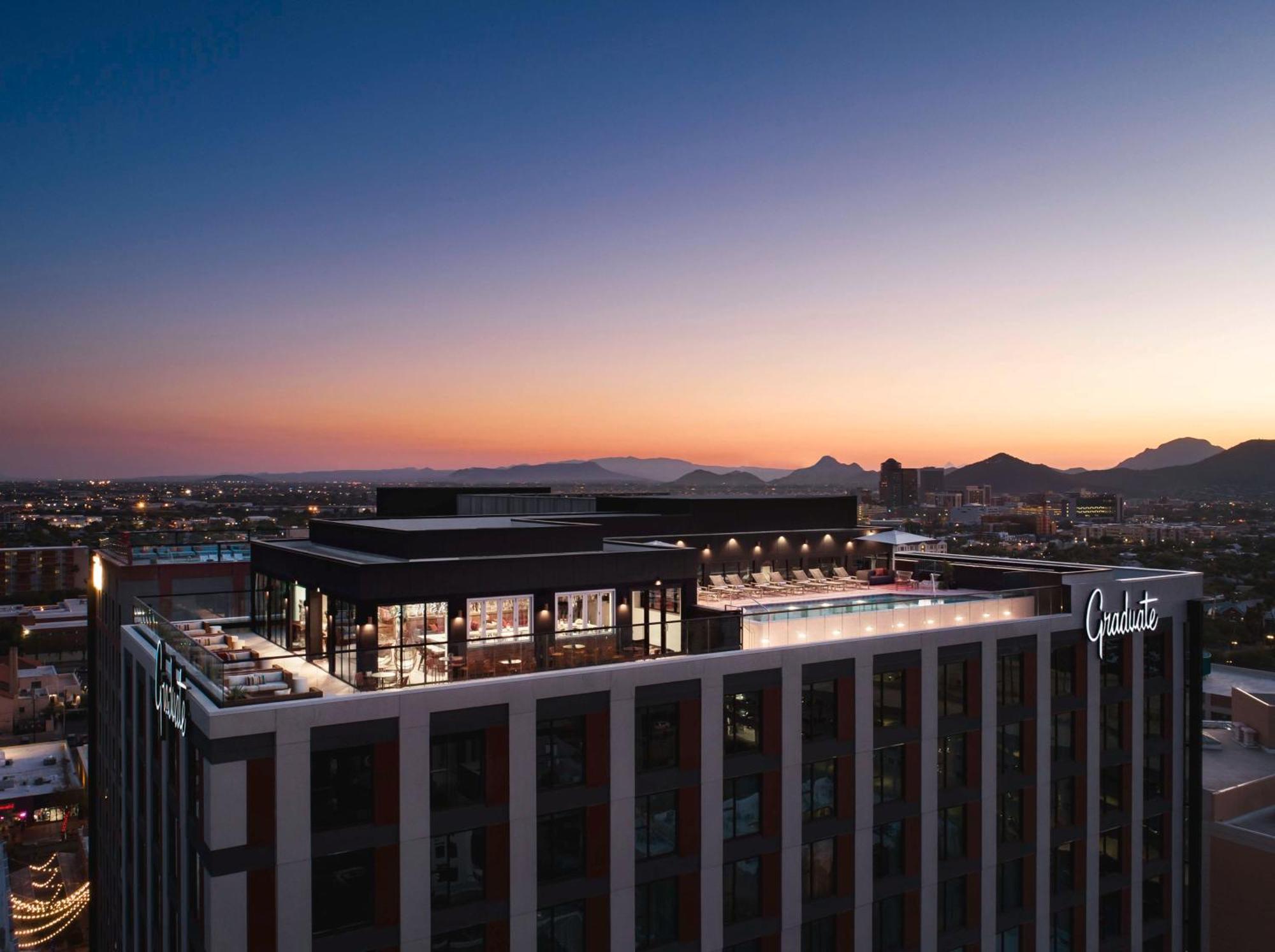 แกรดูเอต ทูซอน Hotel ภายนอก รูปภาพ
